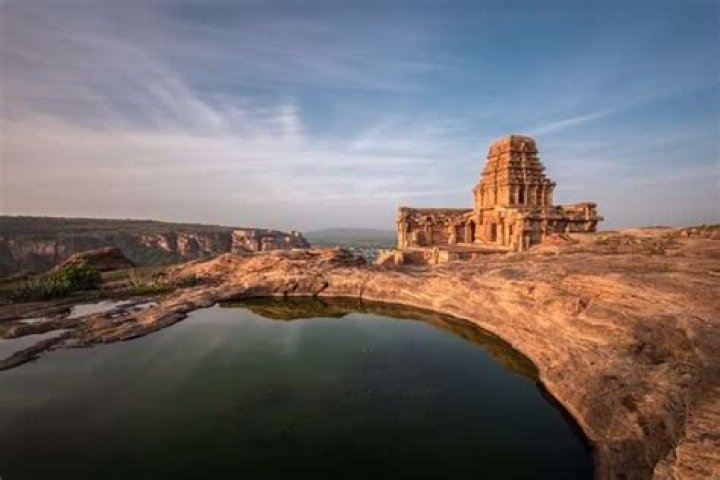 Are tourist places open in Karnataka now?