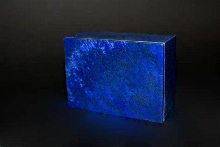 Can I shower with lapis lazuli?