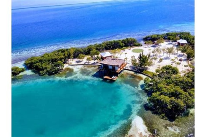Can you airbnb a private island?
