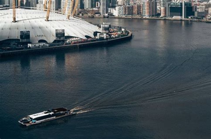 Can you get a river boat to The O2?