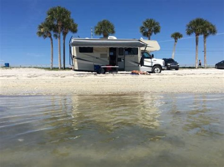 Can you park an RV on the beach in Texas?
