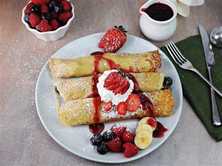 Can you use cream instead of milk in crepes?