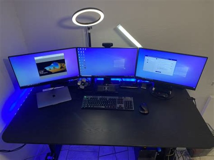 Can you use multiple monitors with remote desktop?
