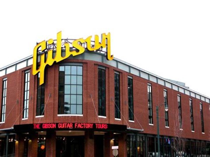 Can you visit the Gibson factory?