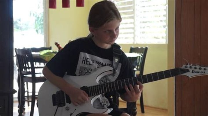 Did Dave Mustaine write seek and destroy?