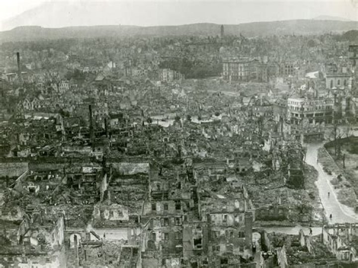 Did Eindhoven get bombed in ww2?