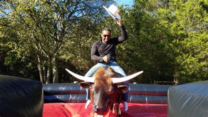 Do bars still have mechanical bulls?