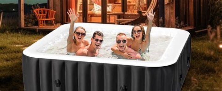 Do inflatable hot tubs use 110 or 220?