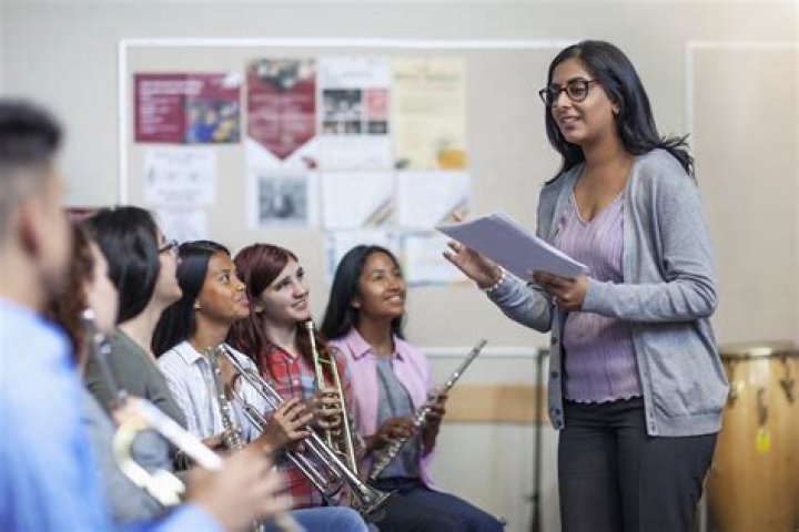 Do music teachers make good money?