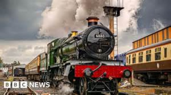 Do steam trains still run in UK?