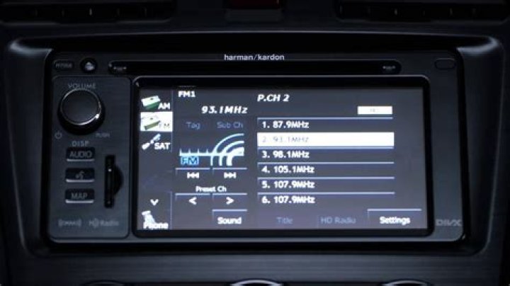 Does 2009 Subaru Impreza have Bluetooth?