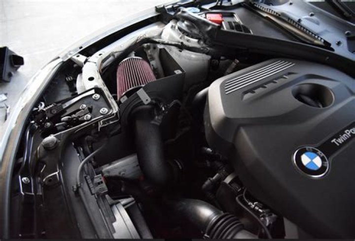 Does a BMW 125i have a turbo?