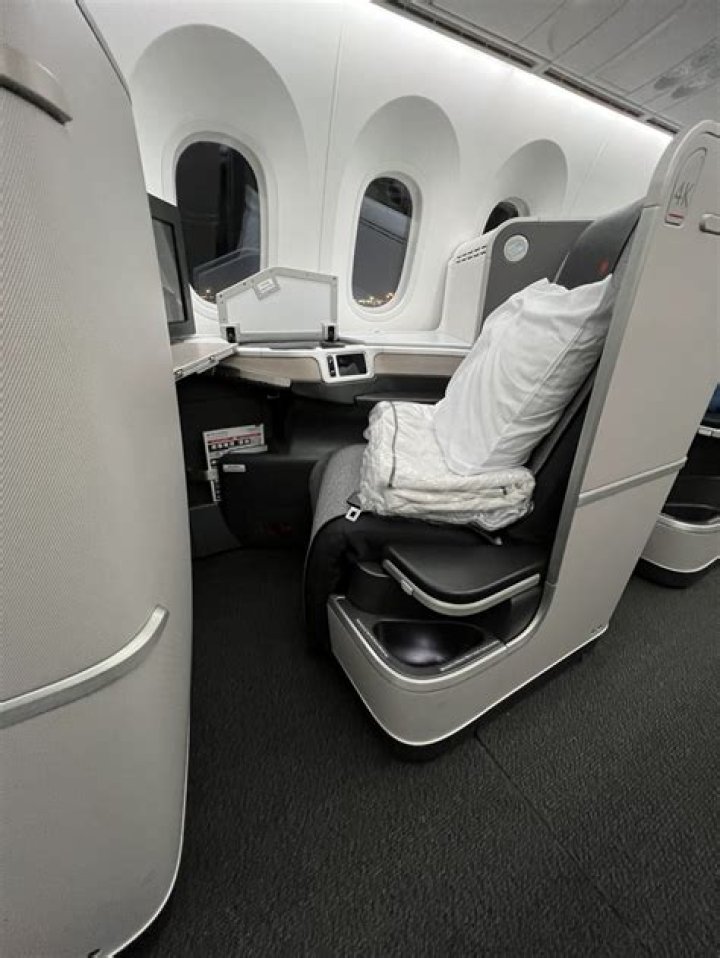 Does Air Canada have first class seating?