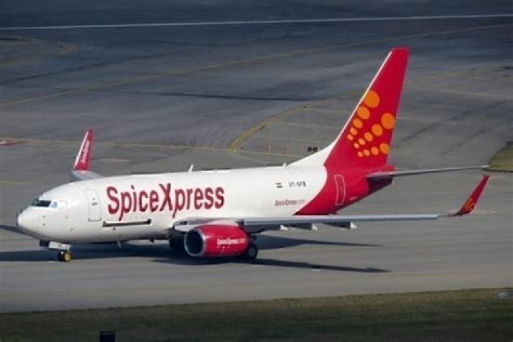 Does SpiceJet have Airbus?