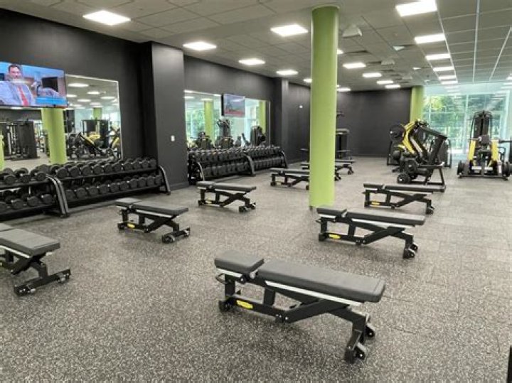 Does Staffordshire Uni have a gym?