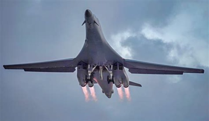 Does the B-1B have a toilet?