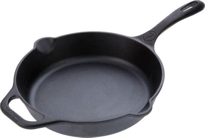 Does Victoria make a 10 inch cast iron skillet?