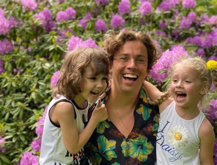 How did Alla Pugacheva have kids?