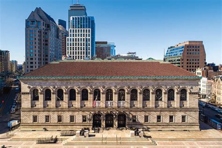 How do I get into the Boston Public Library in Fallout 4?