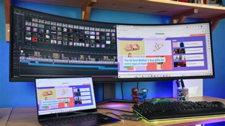 How do I get my computer to dual screen?