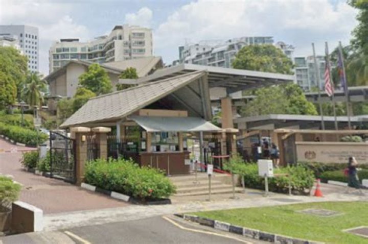 How do I make an appointment at Malaysia embassy in Singapore?