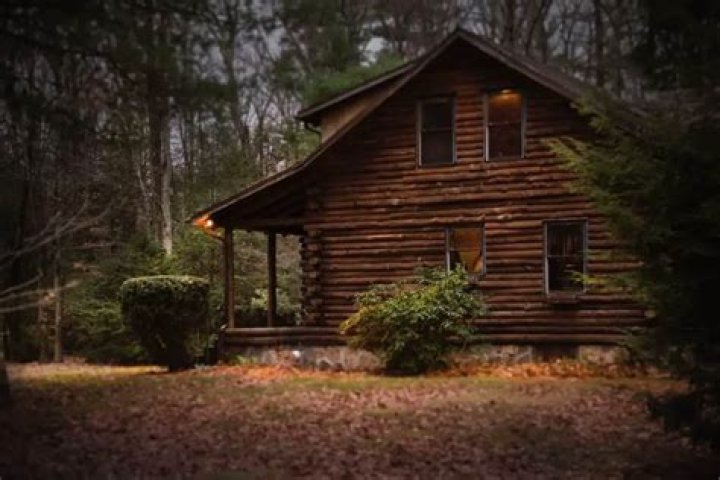 How far away from a house can you hunt in Illinois?