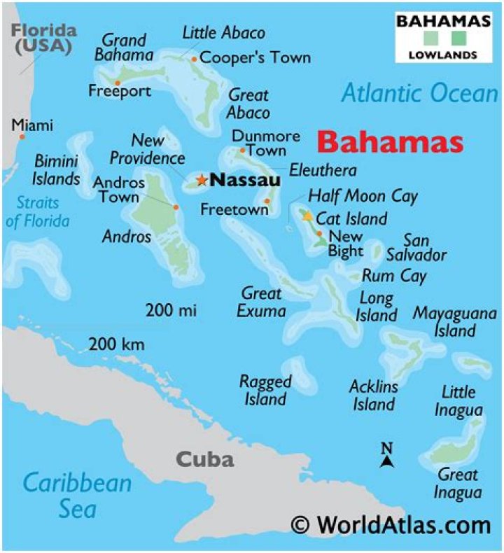 How far do the Bahamian territorial boundaries?