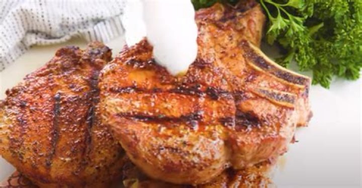 How long does it take to grill 1 inch pork chops?