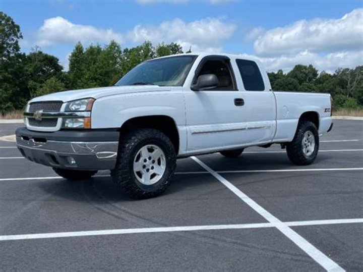 How long is the bed of a 2004 Chevy Silverado?