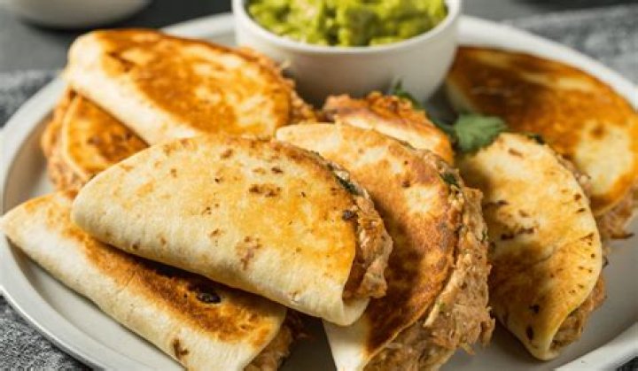 How many calories are in a chicken quesadilla?
