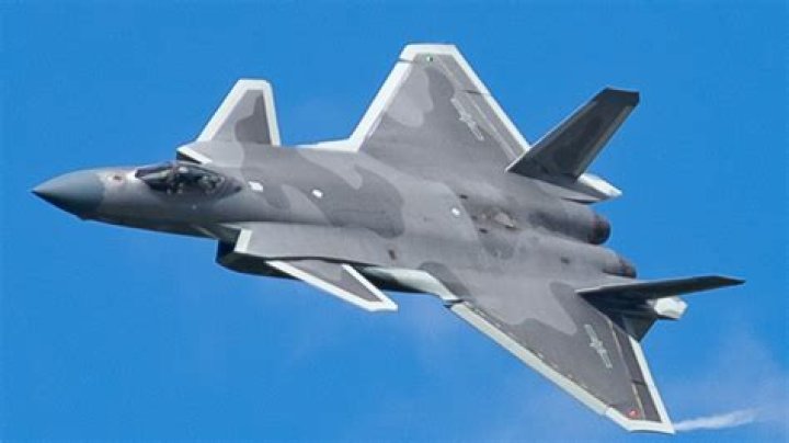 How many J-20 does China have?