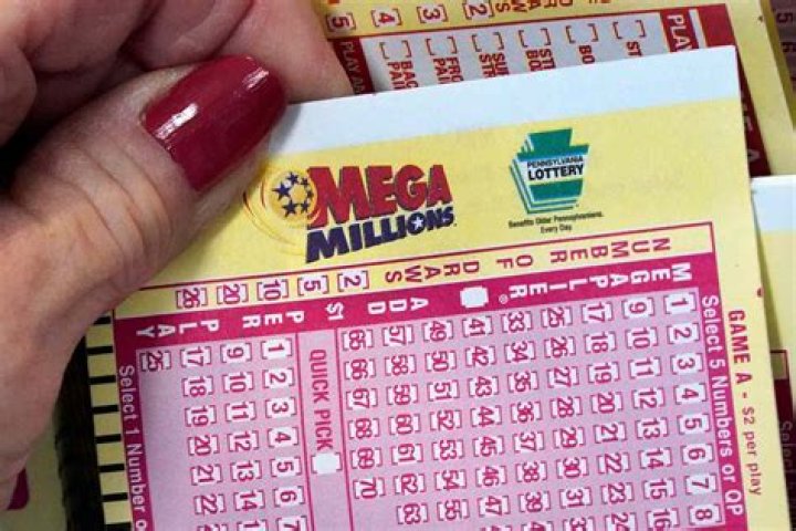 How many numbers do you need to get a payout in Mega Millions?