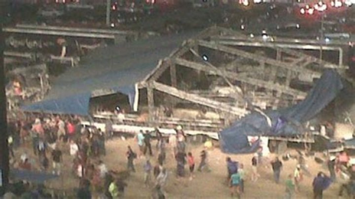 How many people died at the Indiana State Fair stage collapse?