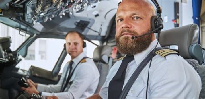 How many pilots have their instrument rating?