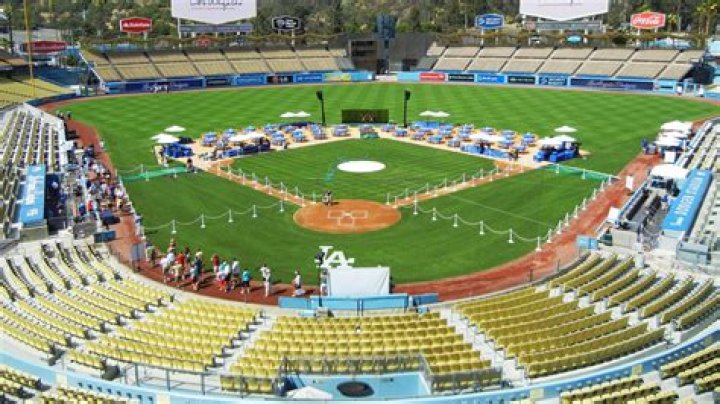How much does it cost to rent AT stadium?