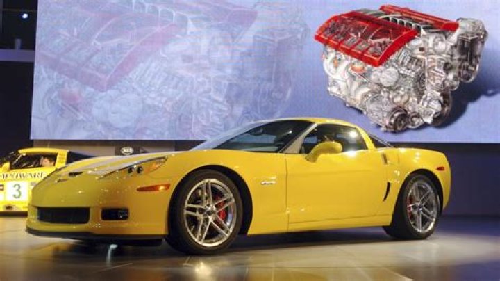 How much HP does a 2013 Cobra have?