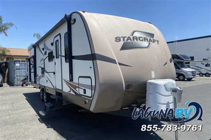How much is a 2016 Starcraft Camper worth?