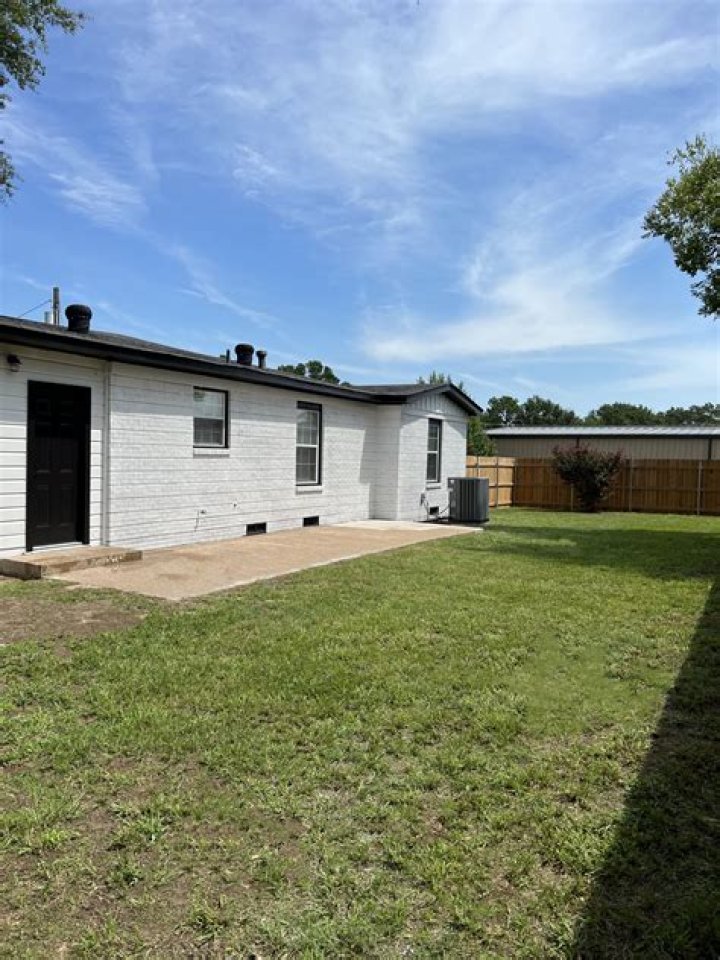 How much is housing at Tyler Junior College?