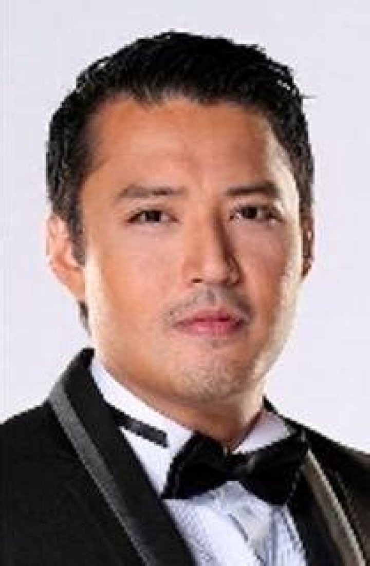 How old is Mark Anthony Fernandez?