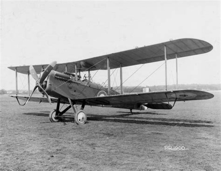 How were airplanes used in WW1?