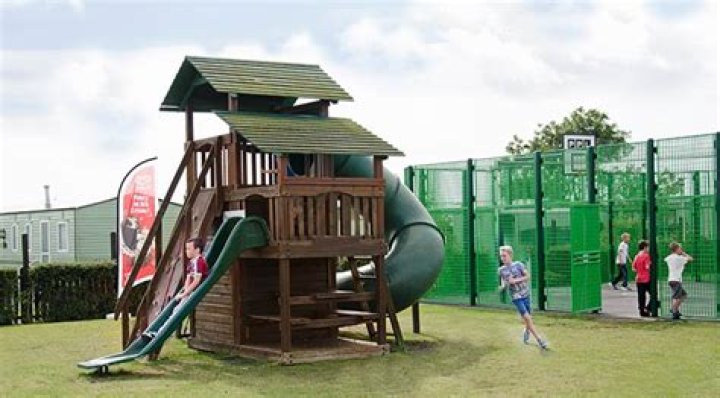 Is entertainment included at Parkdean?
