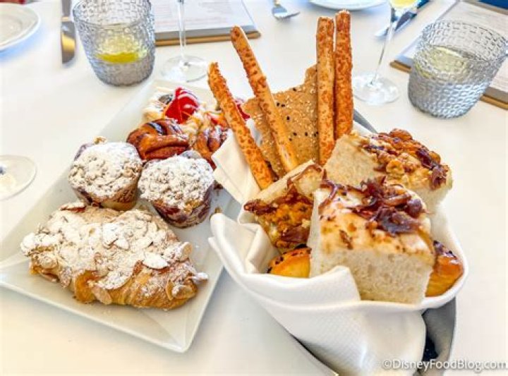 Is food all inclusive on Disney Cruise?