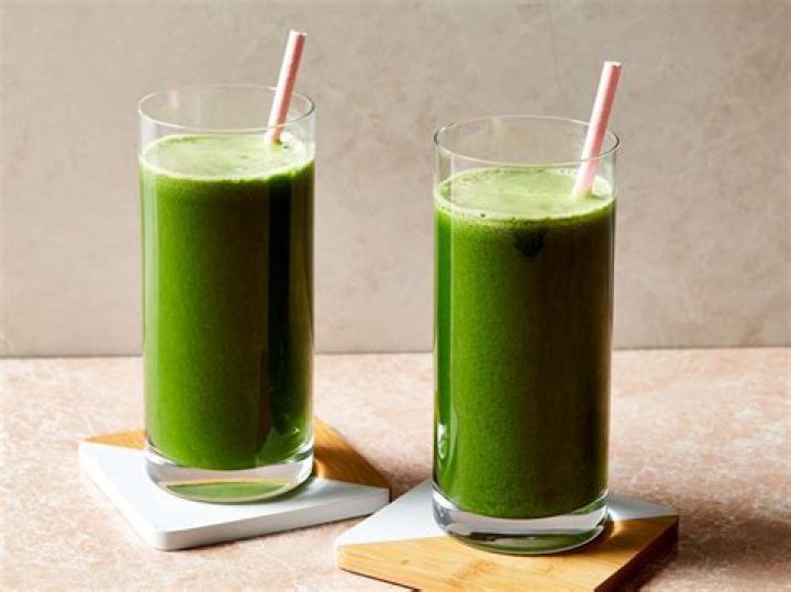 Is it good to drink green juice in the morning?