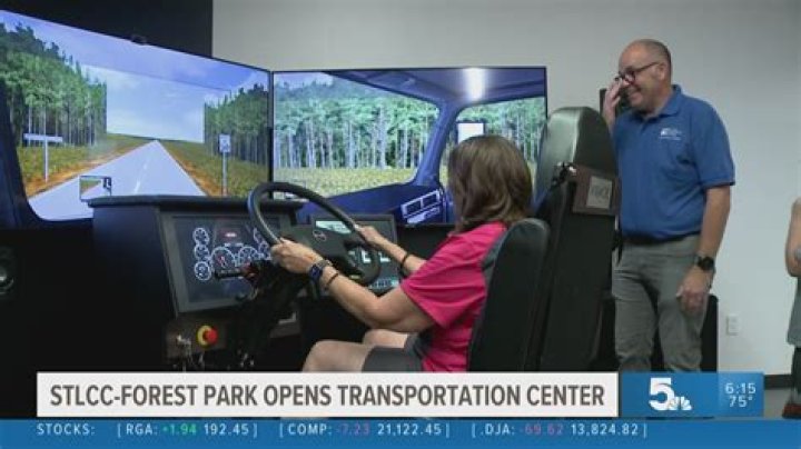 Is it too late to enroll at STLCC-Forest Park?