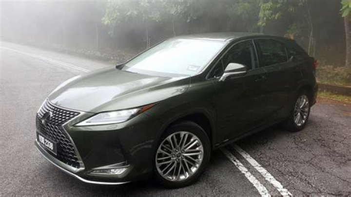 Is Lexus rx300 fuel efficient?