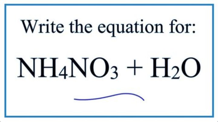 Is NH4NO3 dissolves in water?
