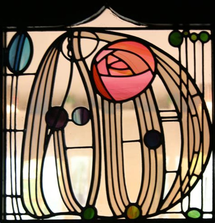 Is Rennie Mackintosh Art Deco?