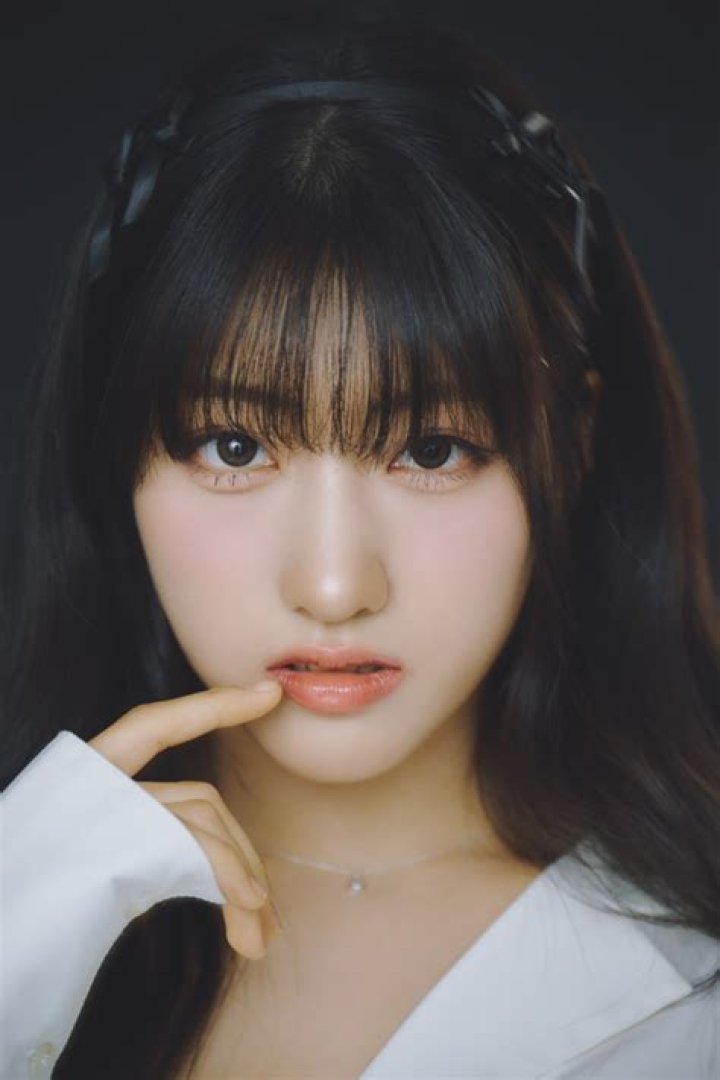 Is Seo Hwi real?