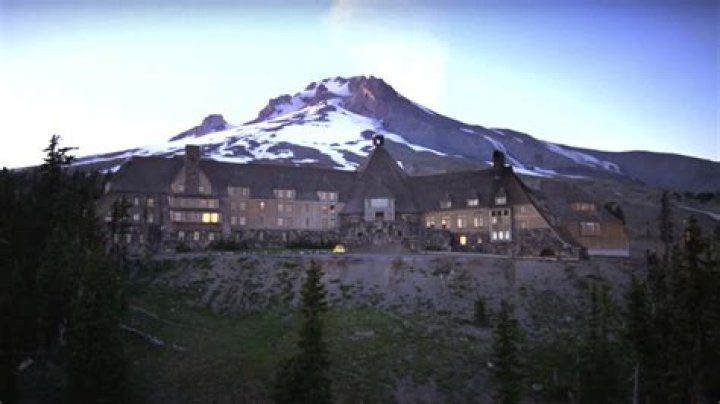 Is the hotel in Tin Star Real?