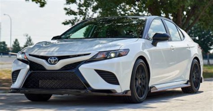 Is Toyota Camry 2011 a good car?